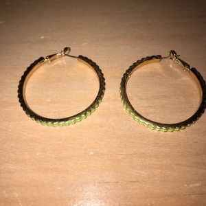 Hoops
